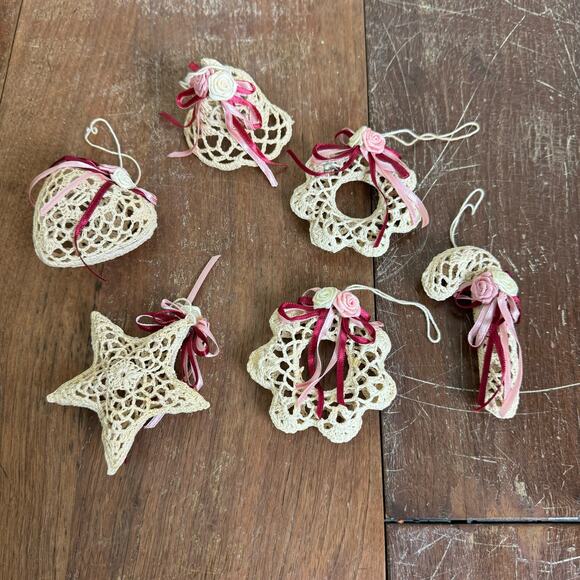 Starched 3D handmade doily ribbon Hand Crafted Christmas Ornament Collection - Picture 1 of 9